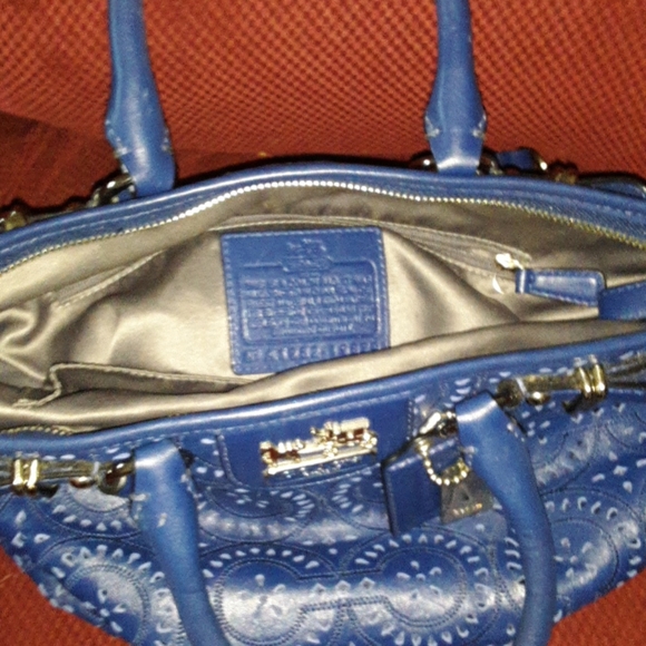 COACH HANDBAG - Picture 3 of 4